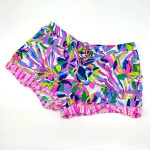 Lilly Pulitzer Katia Havin A Blast Shorts Size XL